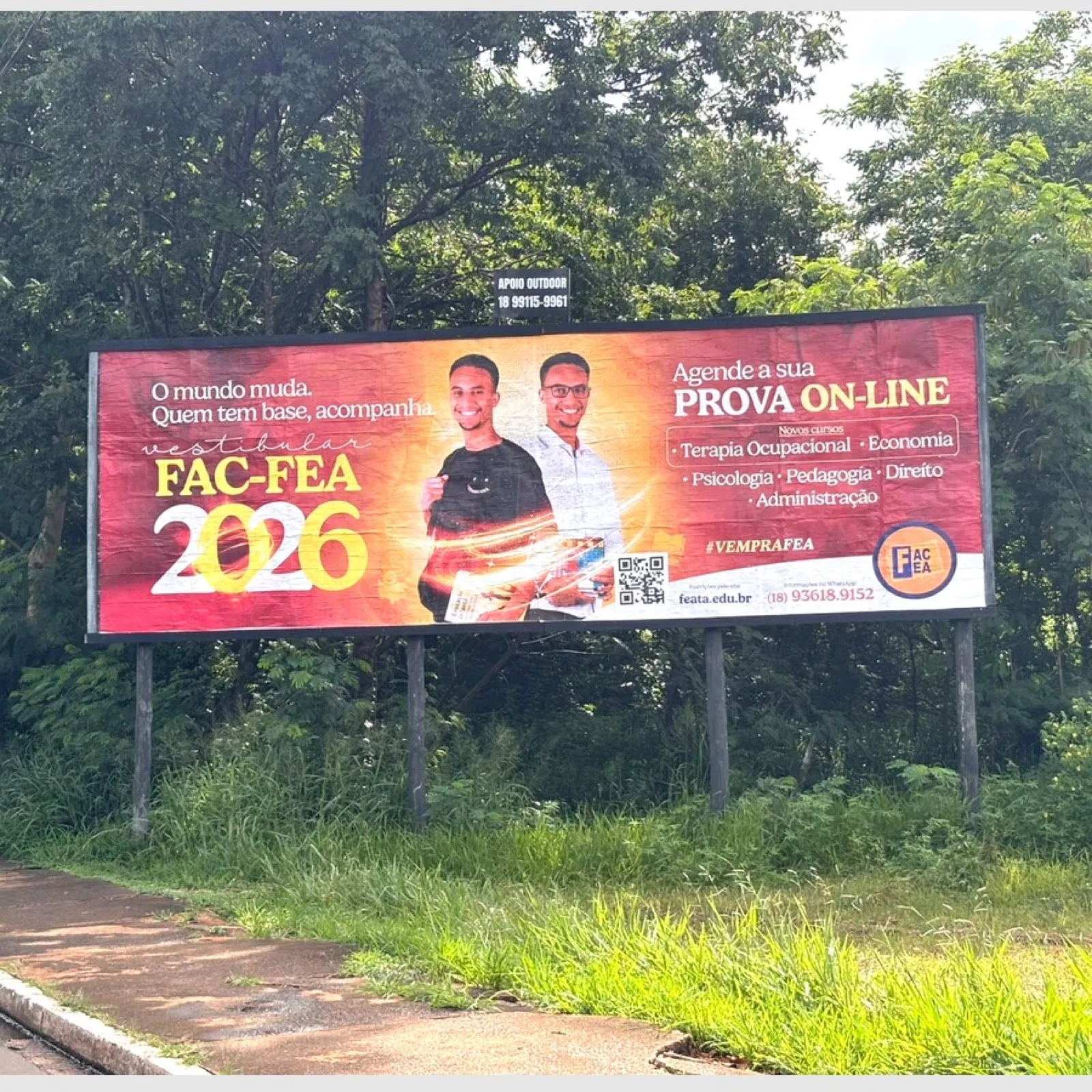 Outdoor 9x3 do vestibular FAC-FEA na Av. Waldir Felizola de Moraes, Araçatuba